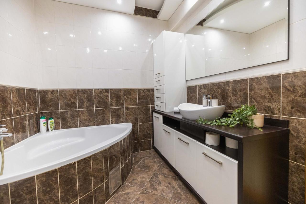 Apartment Marina Нови Сад Екстериор снимка